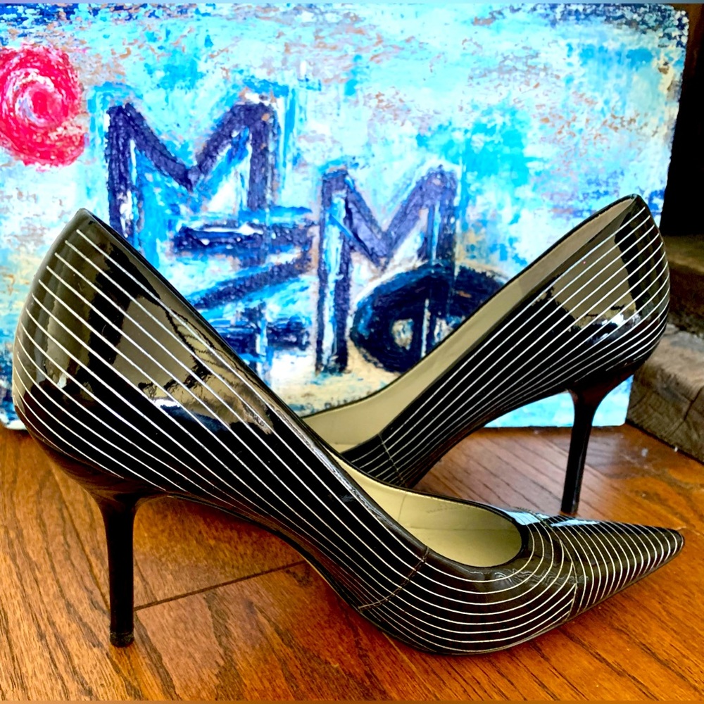 BCBGirls Black Patent leather White Pinstripe Sz. 35.5 Brazil Great Condition